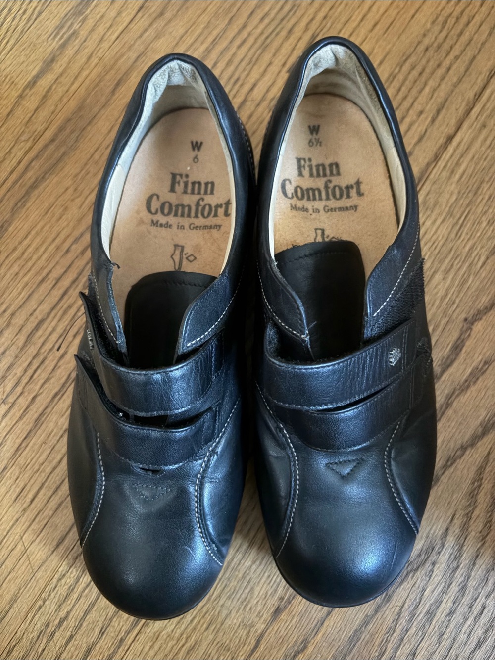 Finn Comfort Black Leather Velcro Slip-On Loafers - Women's new never worn